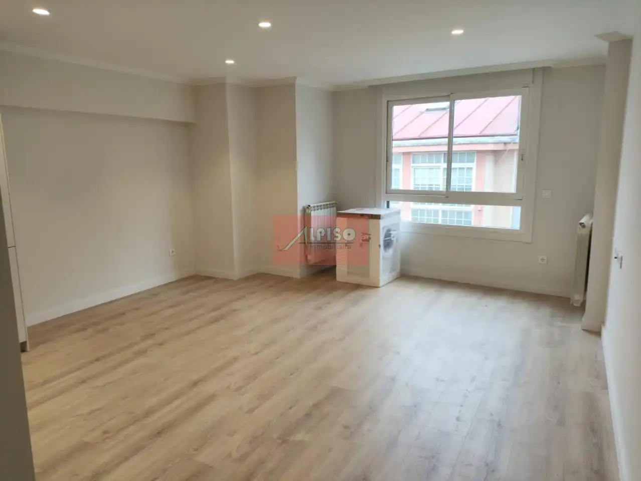 Dormitori de Apartament de lloguer en Ourense Capital  amb Calefacció i Balcó