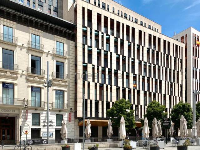 Local comercial en Alquiler en Calle del Coso, 33 en Alfonso