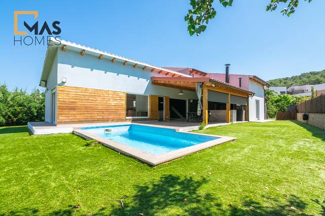 Casa-chalet en Venta en Plaça Can Turu en Viladecavalls