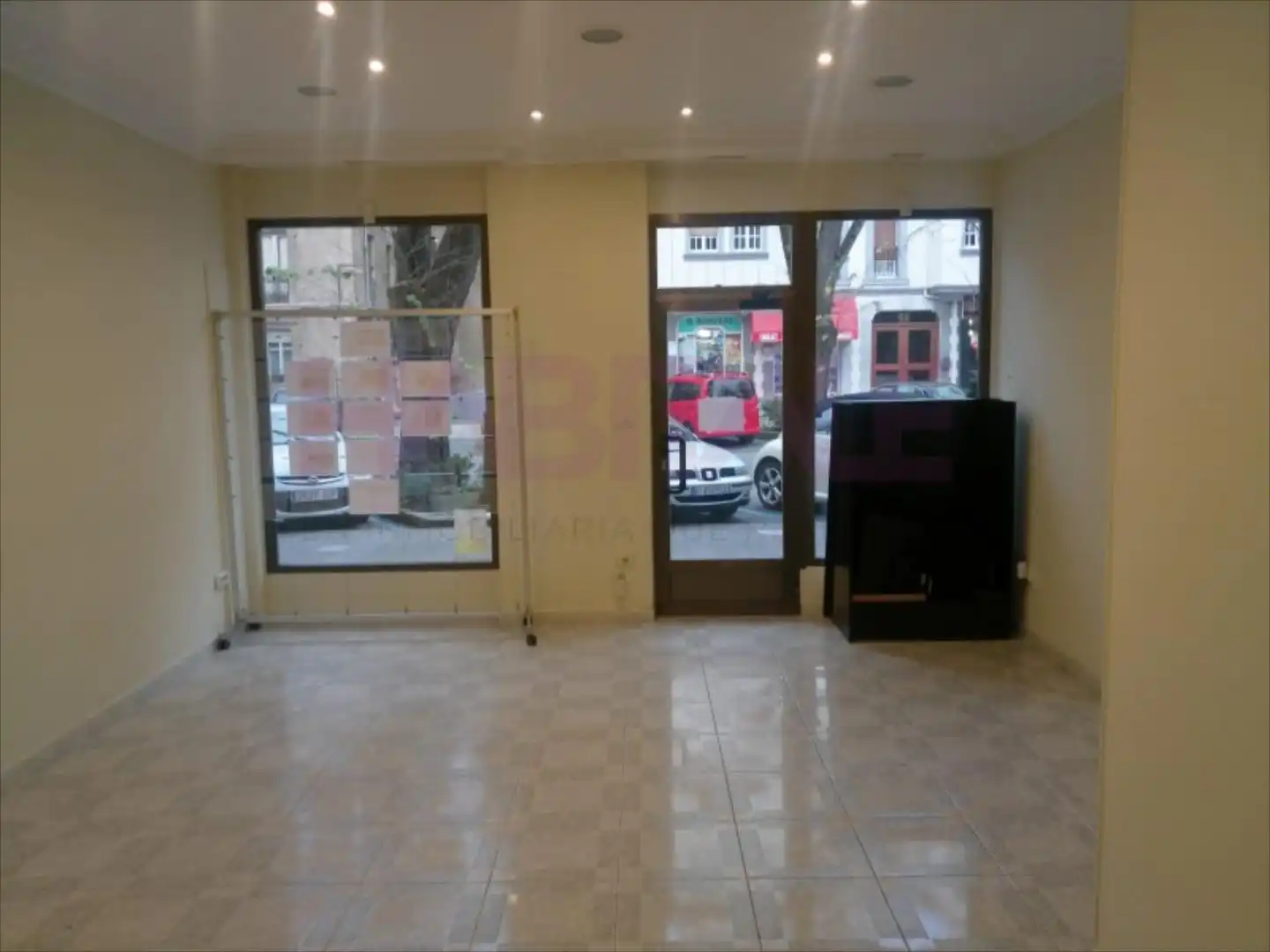 Business premises to rent in Las Arenas