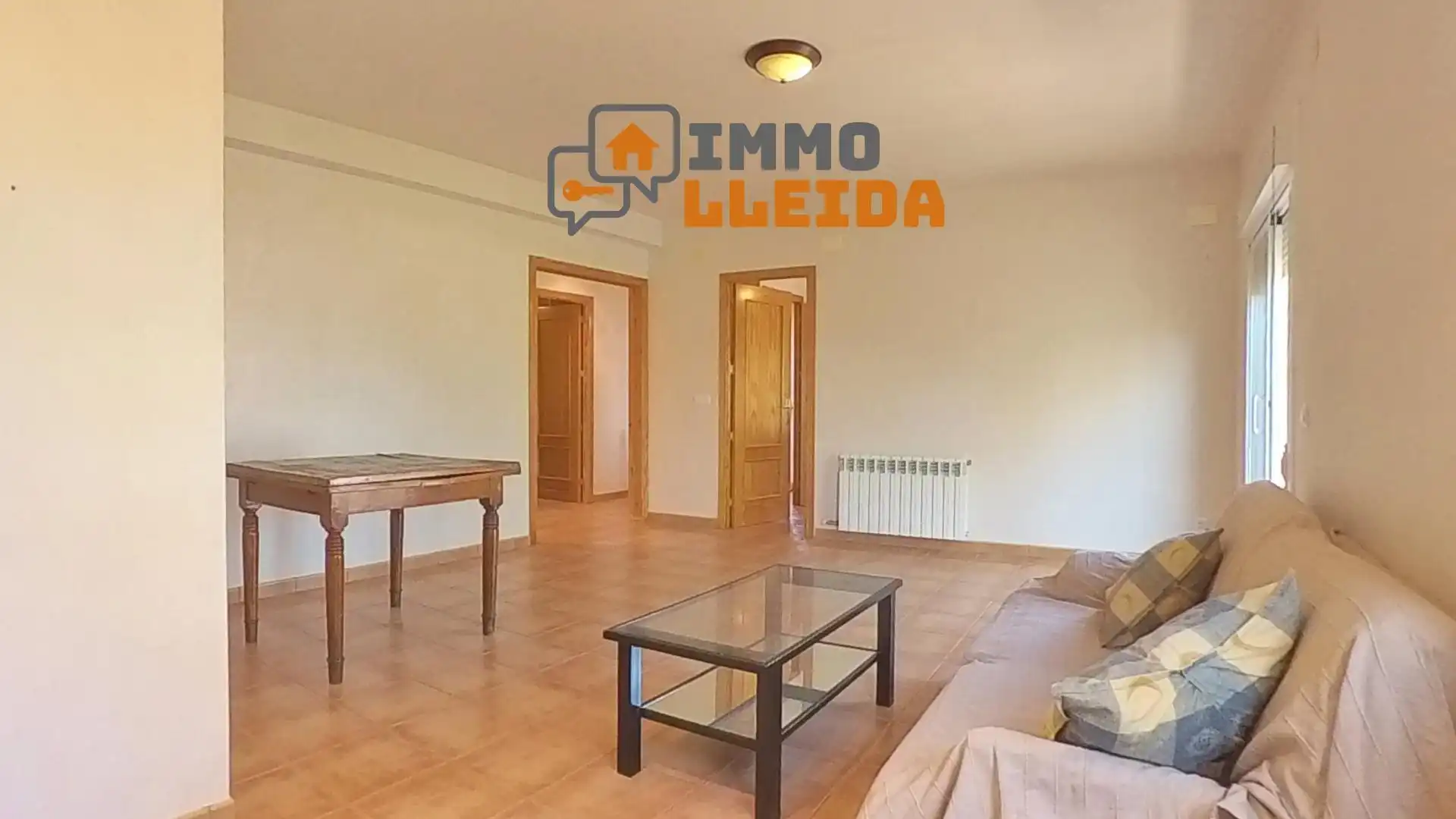 Sala d'estar de Casa o xalet en venda en Les Avellanes i Santa Linya amb Calefacció, Terrassa i Balcó