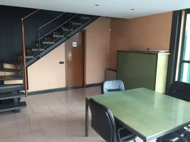 Office for rent in Manlleu  with Air Conditioner, Storage room and Furnished