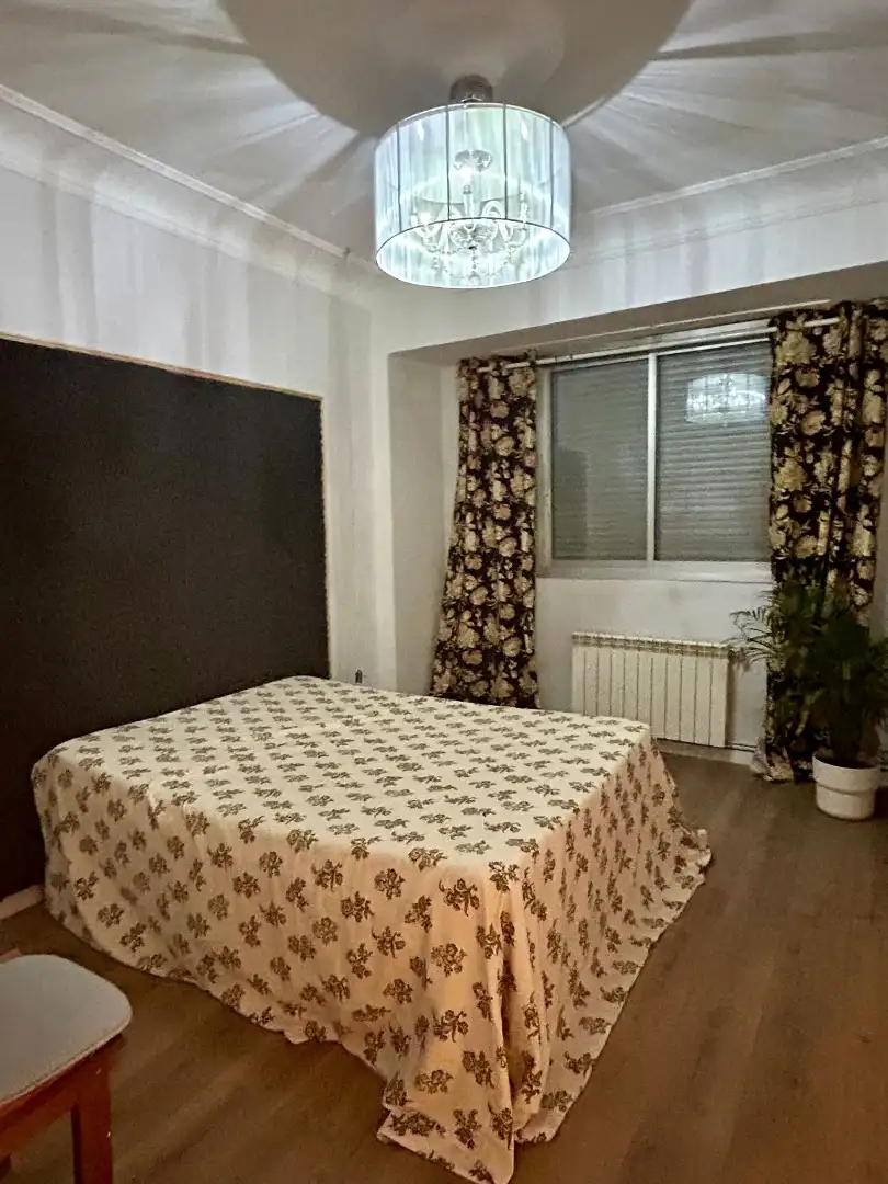 Schlafzimmer von Wohnung zur Miete in Zaragoza mit Heizung, Parkett und Möbliert