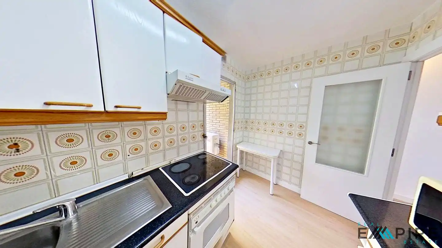 Kitchen of Flat for sale in Parla  with Air Conditioner and Terrace