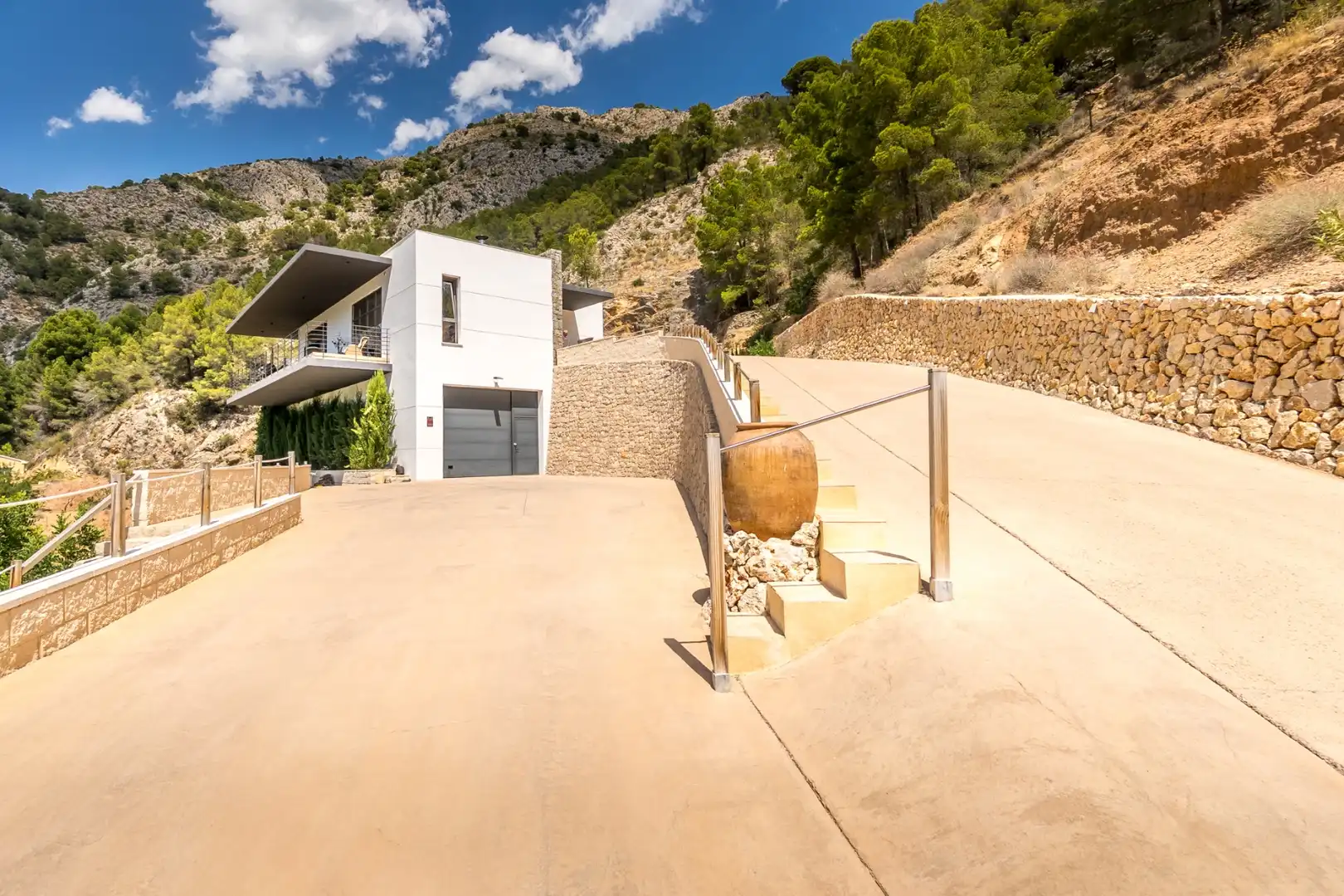 Vista exterior de Casa o chalet en venta en Callosa d'en Sarrià con Piscina