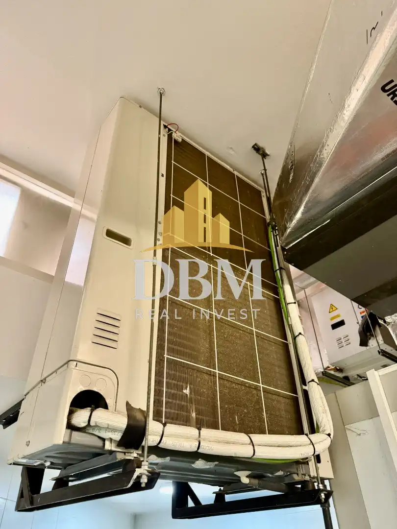 Business premises for transfer in Eixample, imagen 12