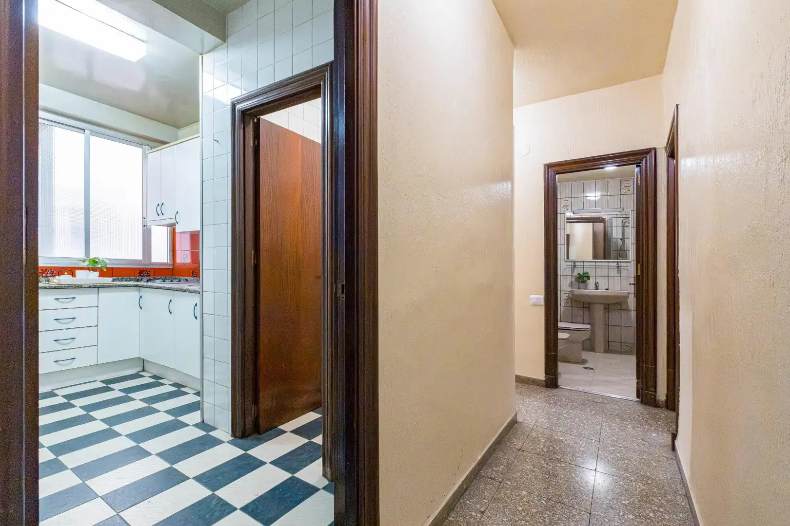 Wohnung zum Verkauf in Murcia mit Terrasse, Abstellraum und Balkon