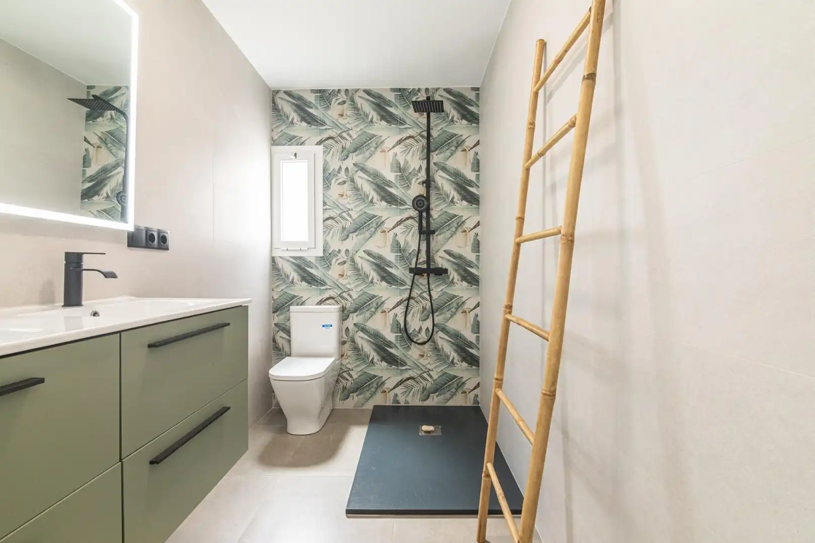 Flat with terrace for sale in Calle ANTONIO MACHADO 86, imagen 25