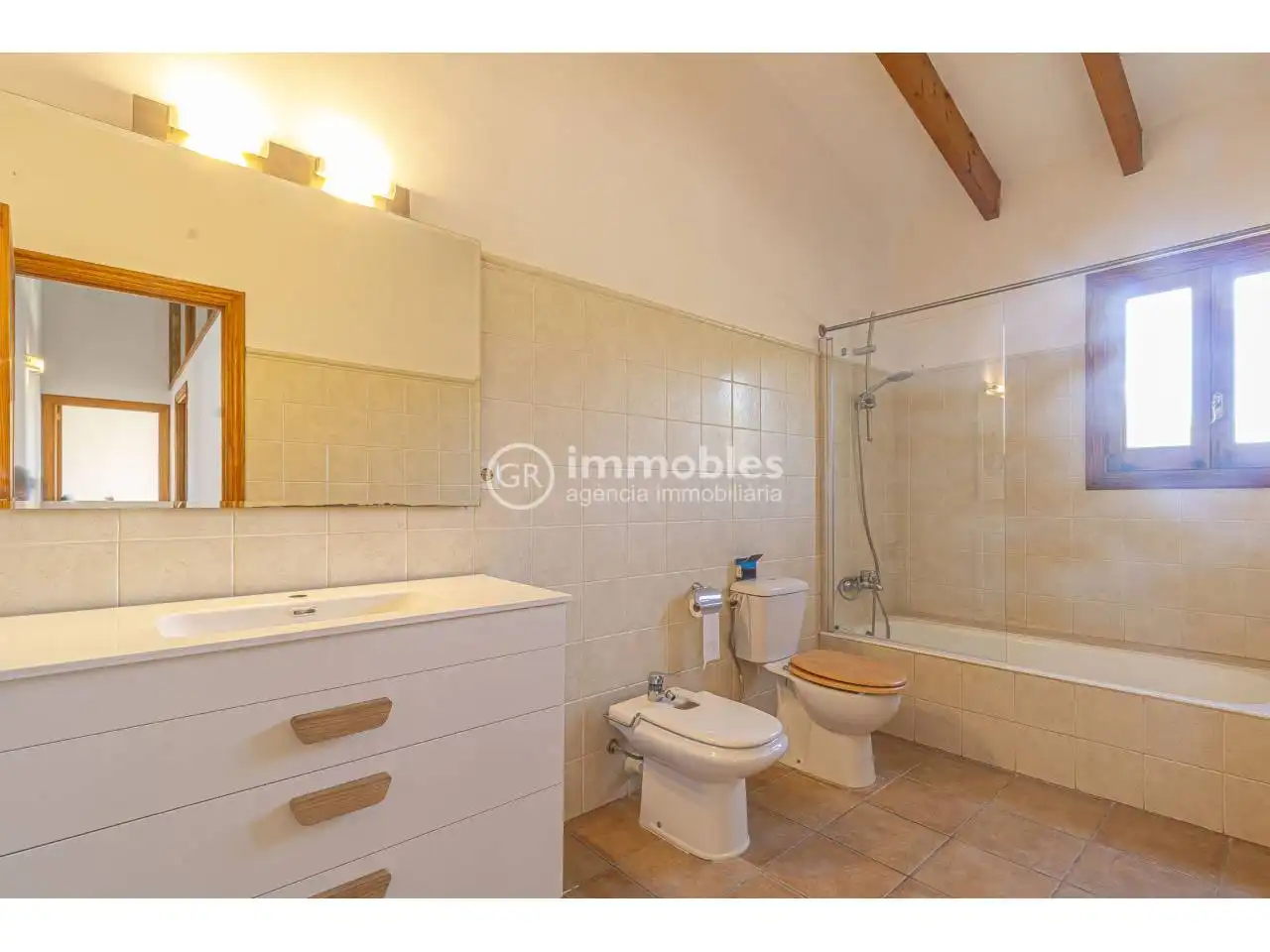 Baño de Casa o chalet de alquiler en Alaró con Aire acondicionado, Calefacción y Jardín privado
