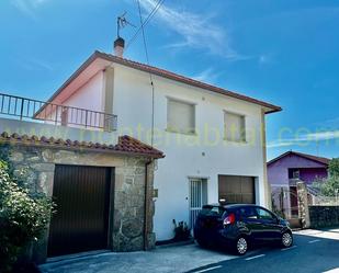 Vista exterior de Casa o xalet de lloguer en Pontevedra Capital  amb Terrassa