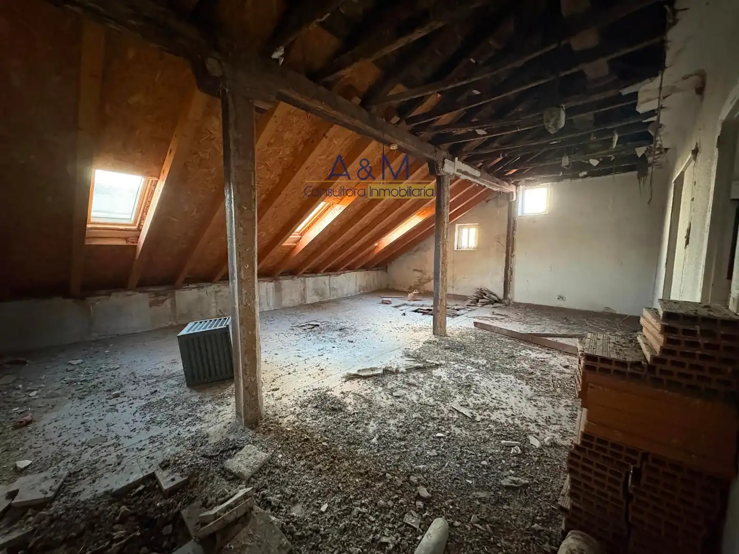 Buildings for sale in Manteria, Centro