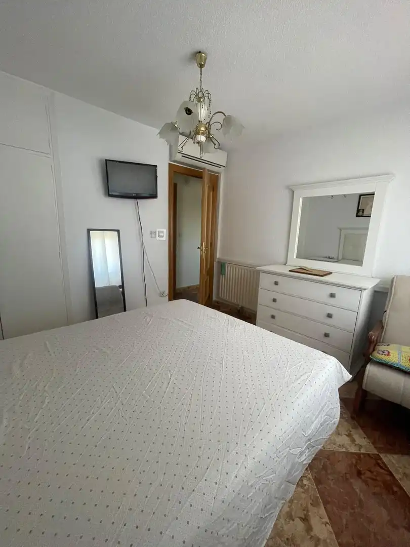 Schlafzimmer von Wohnung zur Miete in Fuenlabrada mit Klimaanlage, Heizung und Parkett