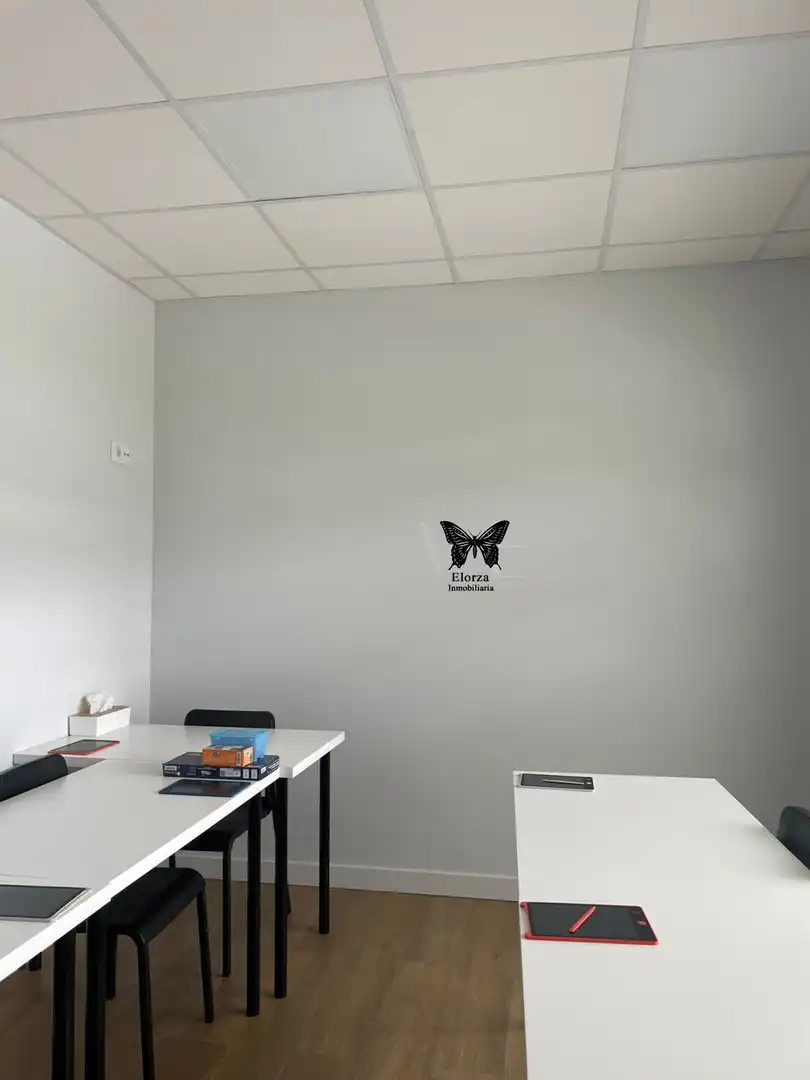 Local de lloguer en Grado amb Aire condicionat