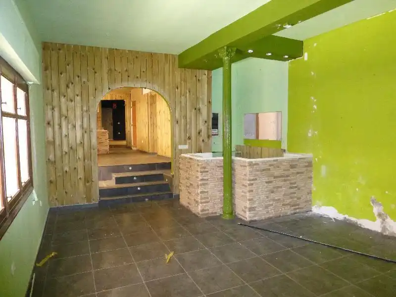 Local comercial en venta en L'Albir