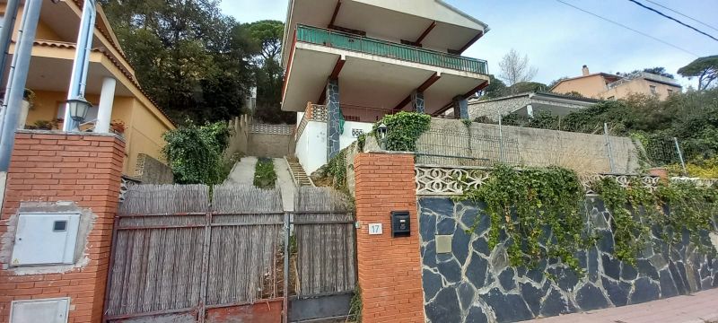 Vista exterior de Casa o xalet en venda en Dosrius