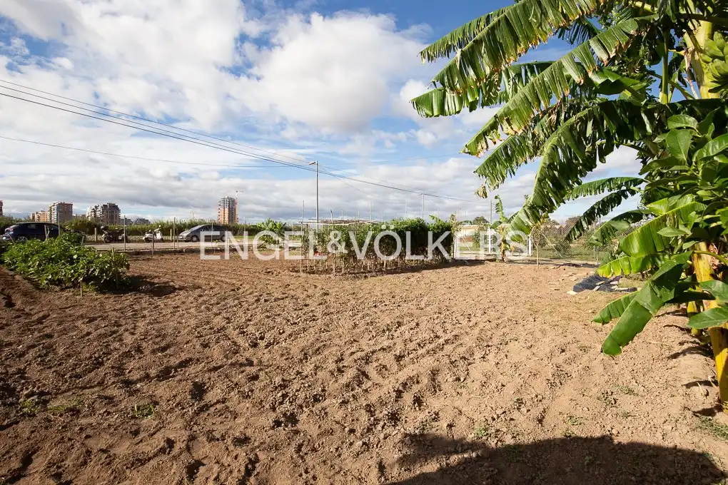 Country house zum Verkauf in Valencia mit Heizung und Privatgarten