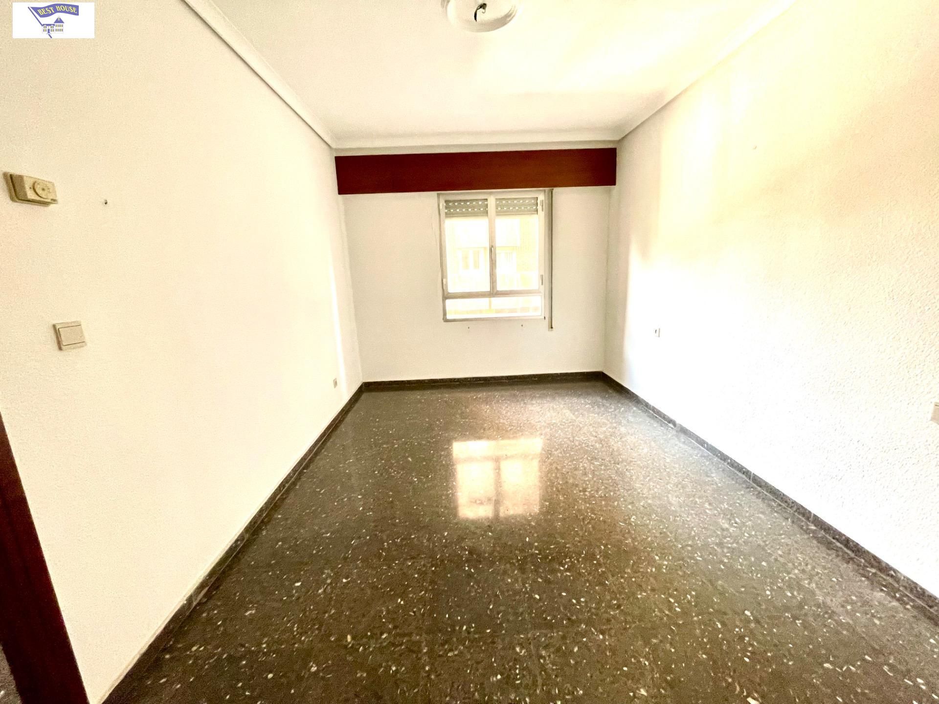 Exterior view of Flat for sale in  Albacete Capital  with Heating, Storage room and Balcony