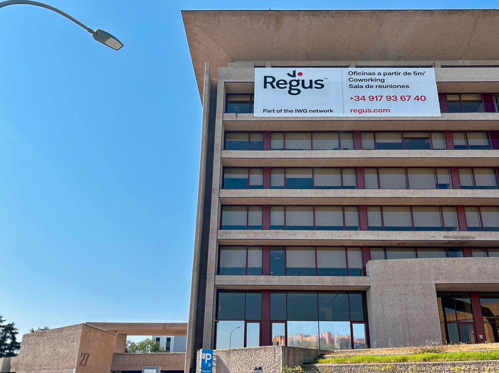 Exterior view of Office to rent in  Madrid Capital  with Furnished