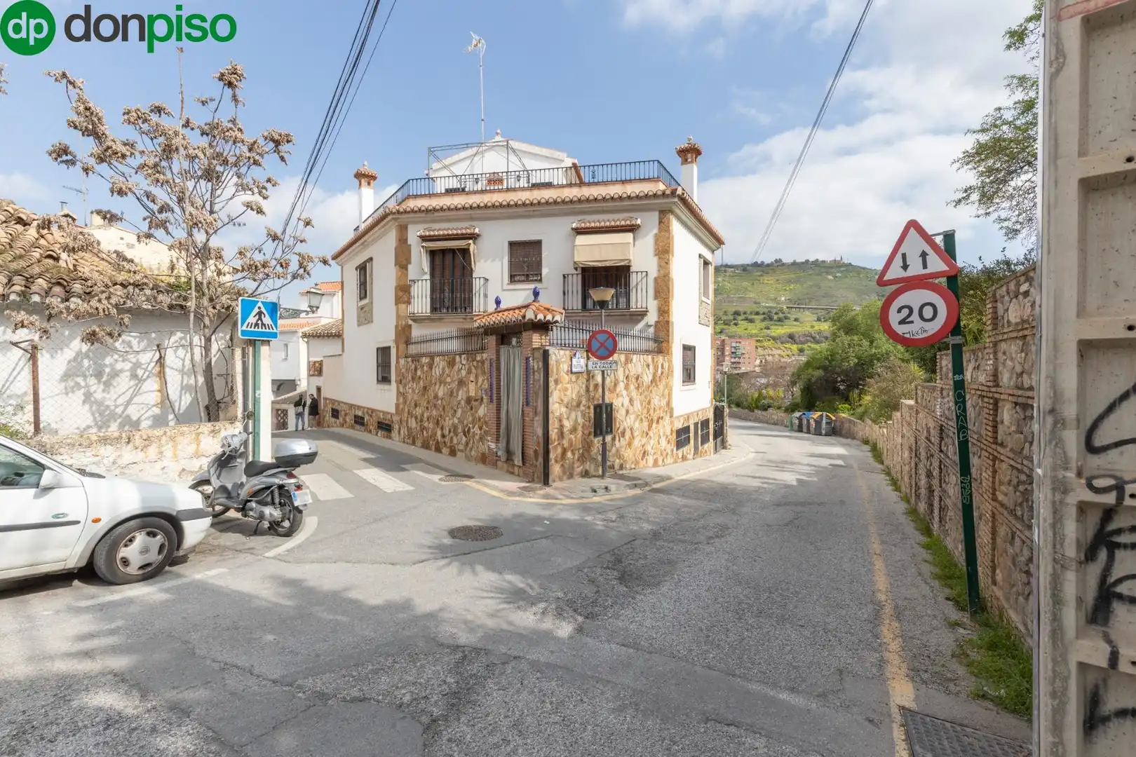 Exterior view of Houses for sale in Granada