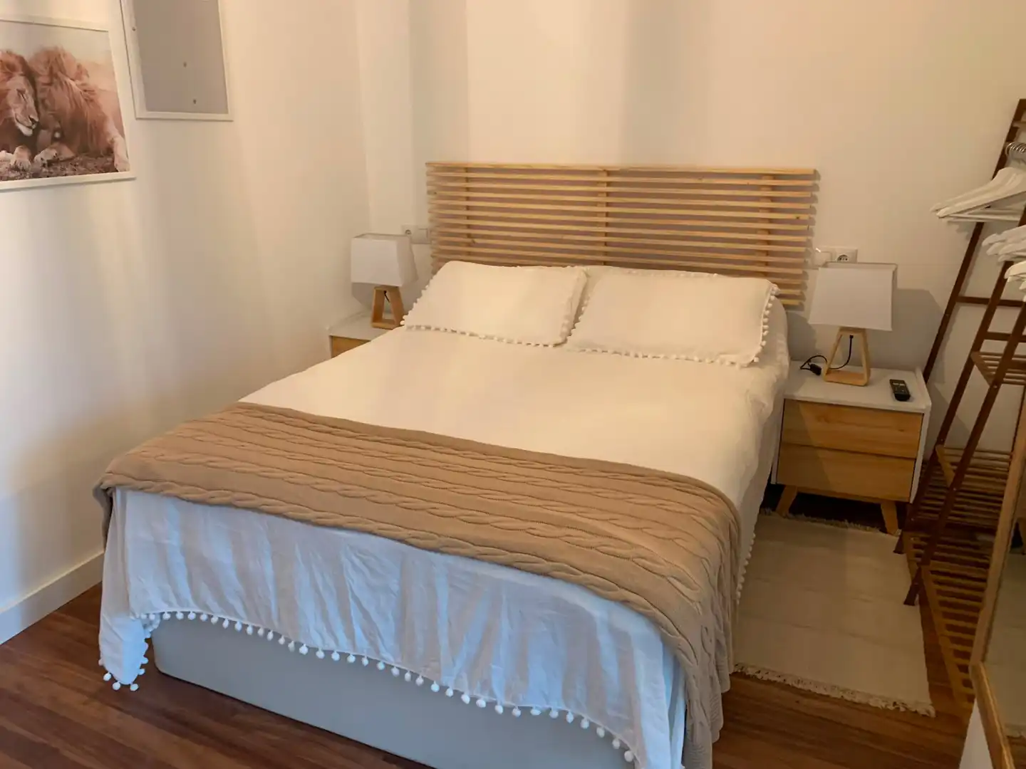 Bedroom of Flat for rent in Santander  with Heating, Terrace and Furnished
