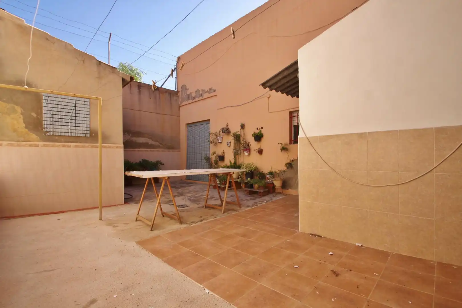 Vista exterior de Casa o xalet en venda en Novelda amb Jardí privat i Piscina