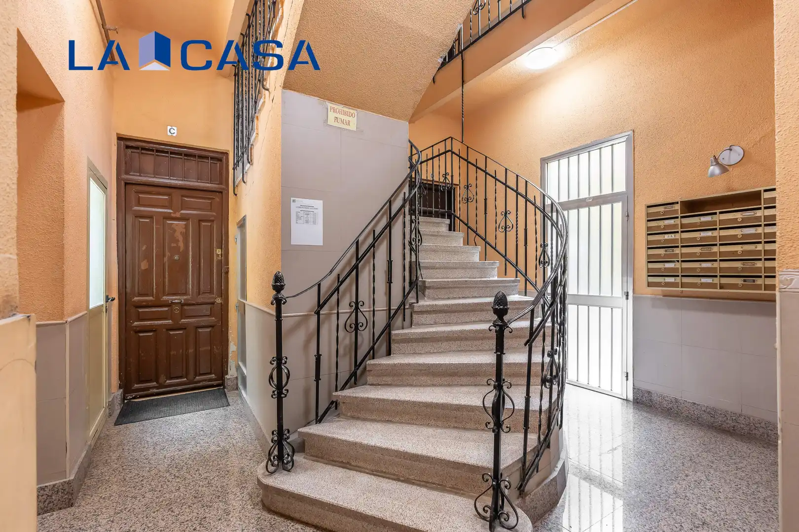 Vista exterior de Piso en venta en Madrid