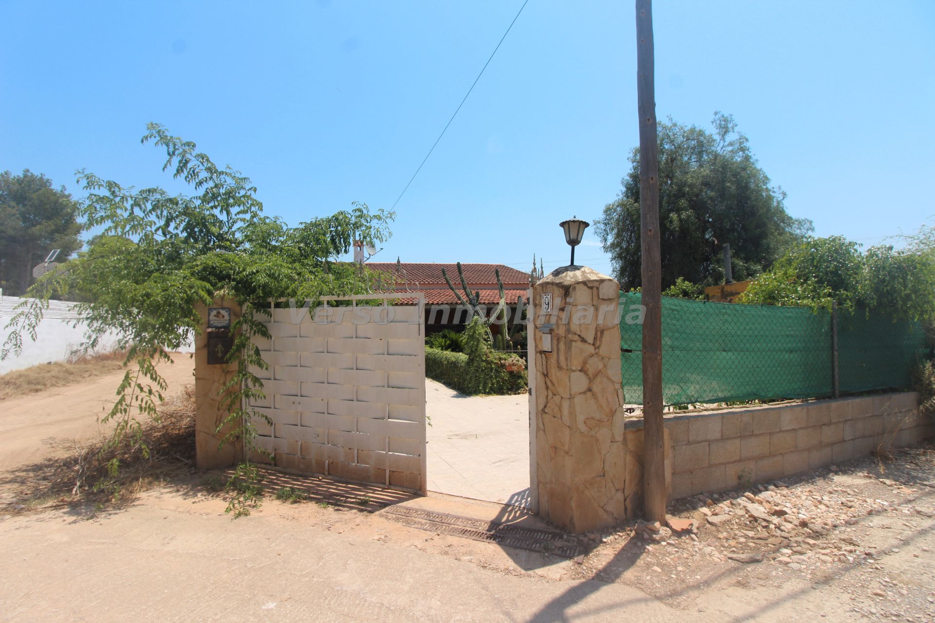 House or chalet for sale in Chiva  with Air Conditioner, Terrace and Storage room
