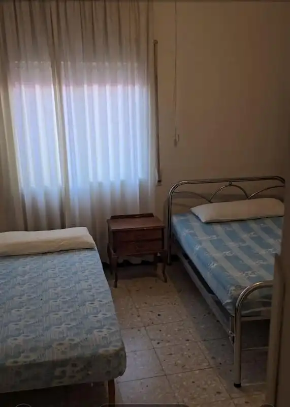 Habitación de Piso en venta en Navaluenga con Calefacción, Terraza y Balcón
