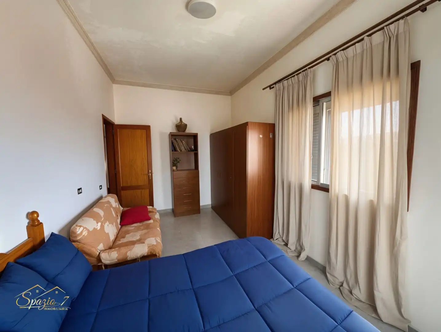 Dormitori de Casa adosada en venda en Las Palmas de Gran Canaria amb Terrassa, Forn i Rentadora
