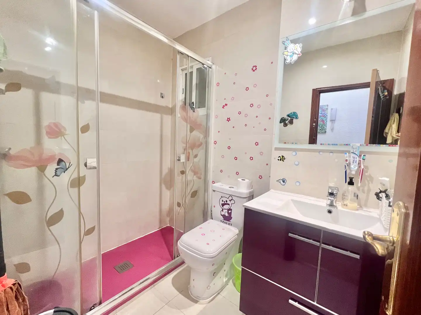 Bathroom of Flat for sale in Madrid  with Air Conditioner, Heating and Terrace