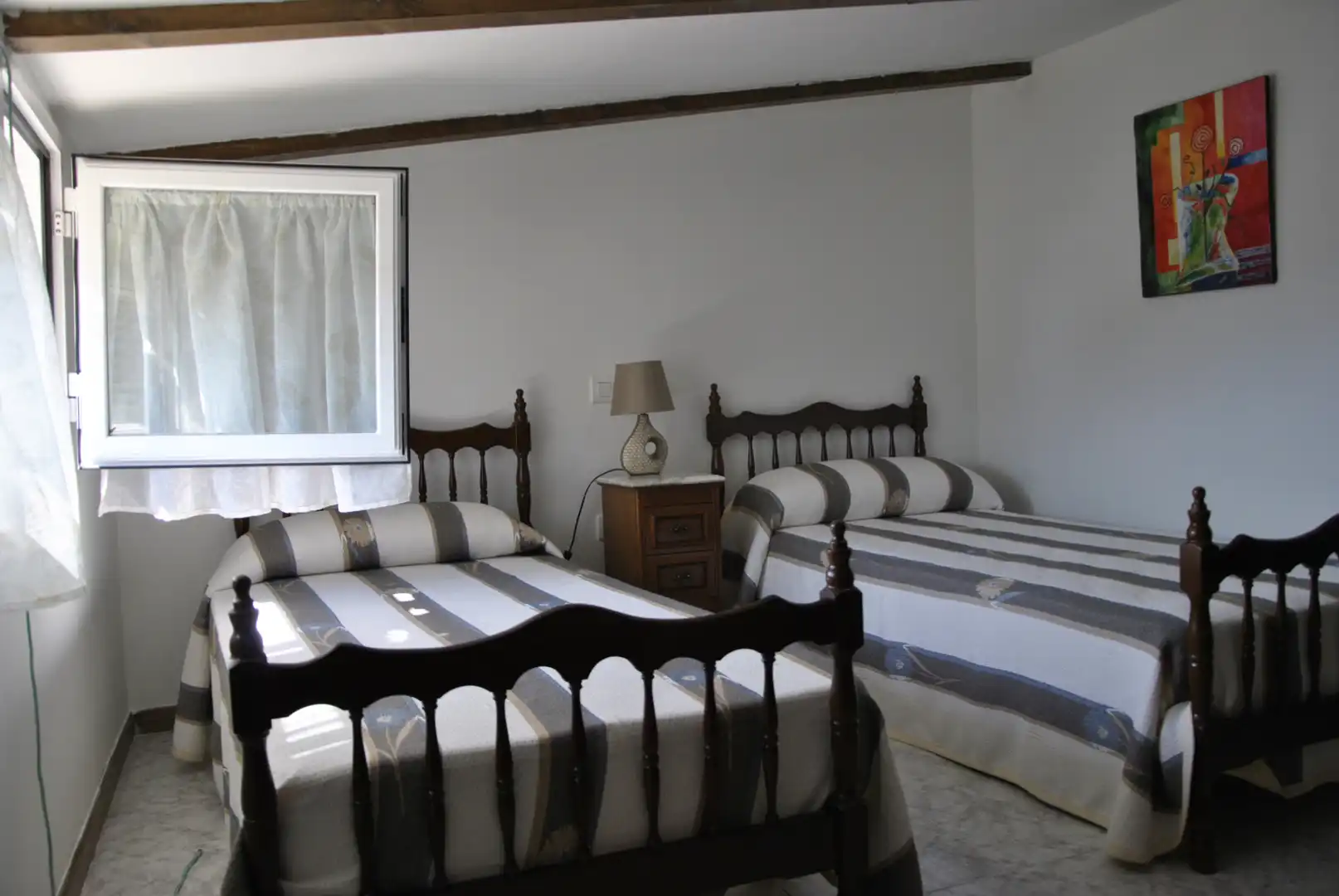 Schlafzimmer von Wohnung zum Verkauf in Arroyomolinos de la Vera mit Klimaanlage, Heizung und Möbliert