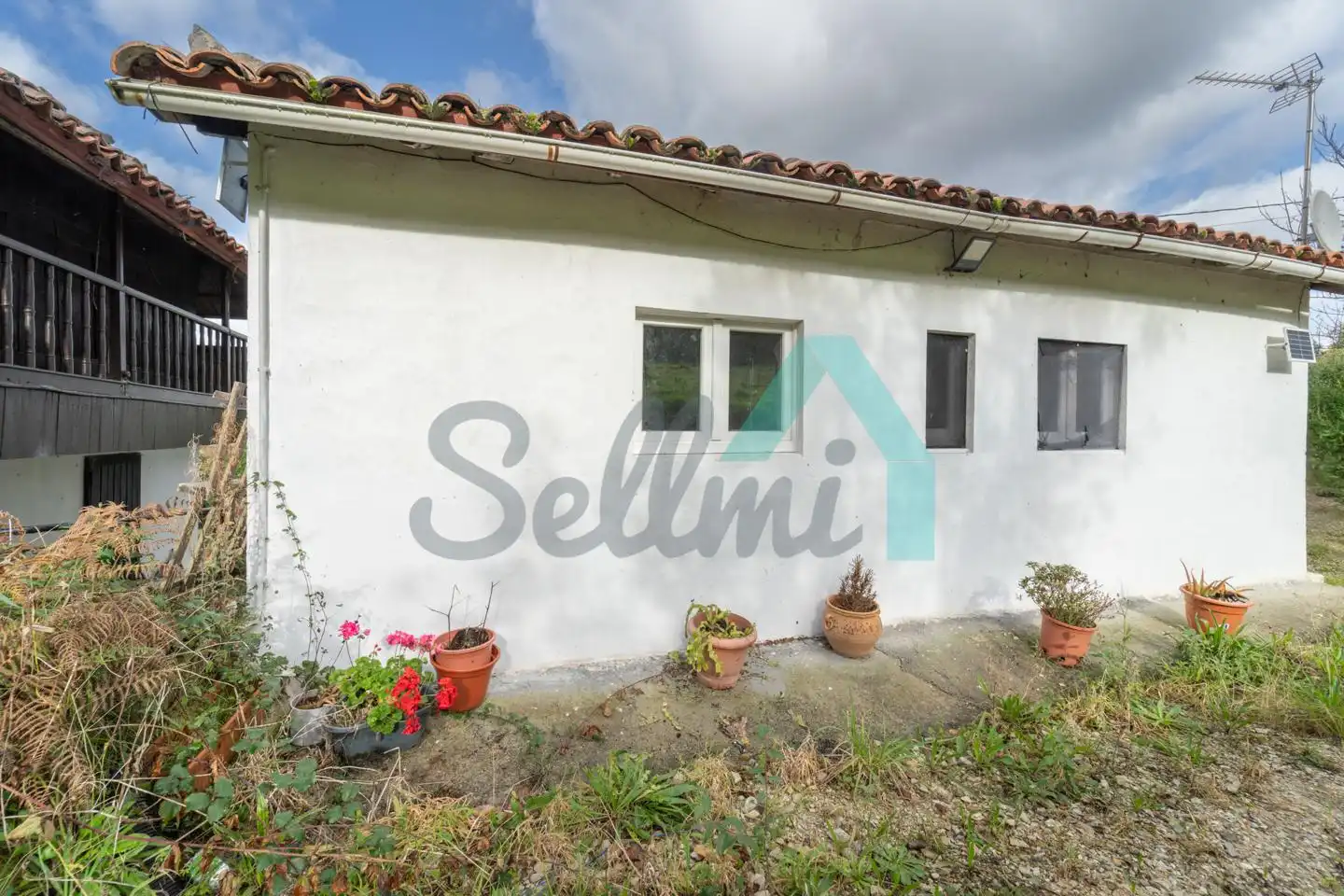 Vista exterior de Casa o xalet en venda en Cudillero amb Jardí privat i Traster