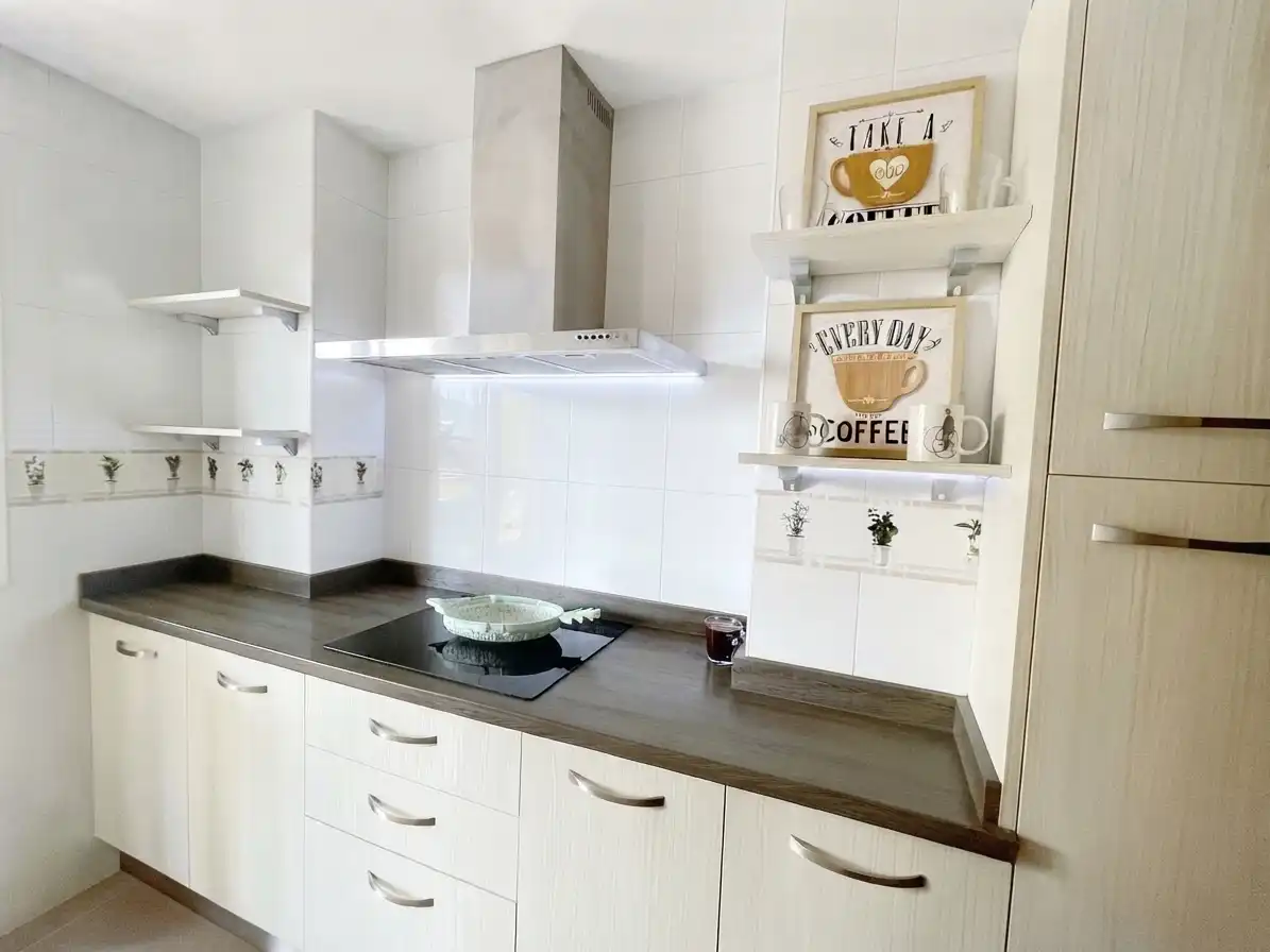 Cocina de Piso en venta en Torrox con Terraza, Amueblado y Piscina comunitaria