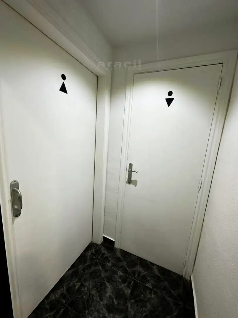 Business premises for sale in Eixample, imagen 6
