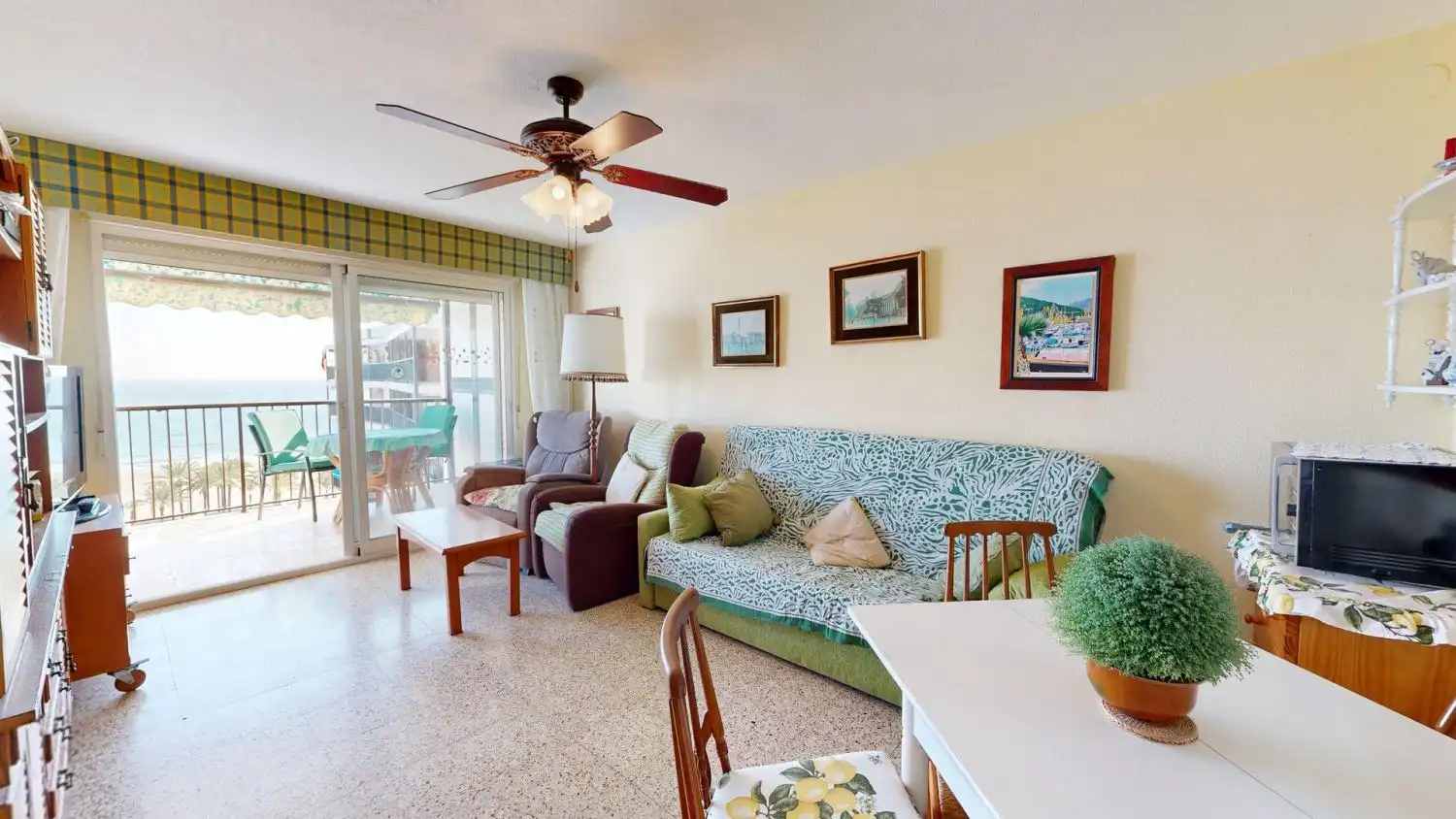 Wohnzimmer von Wohnung zum Verkauf in Alicante / Alacant mit Balkon