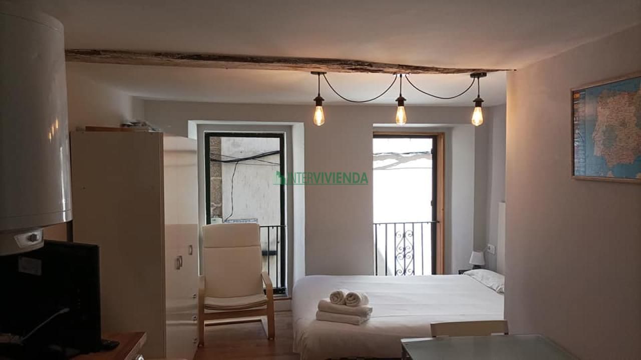 Habitación de Apartamento en venta en Vigo  con Calefacción y Amueblado