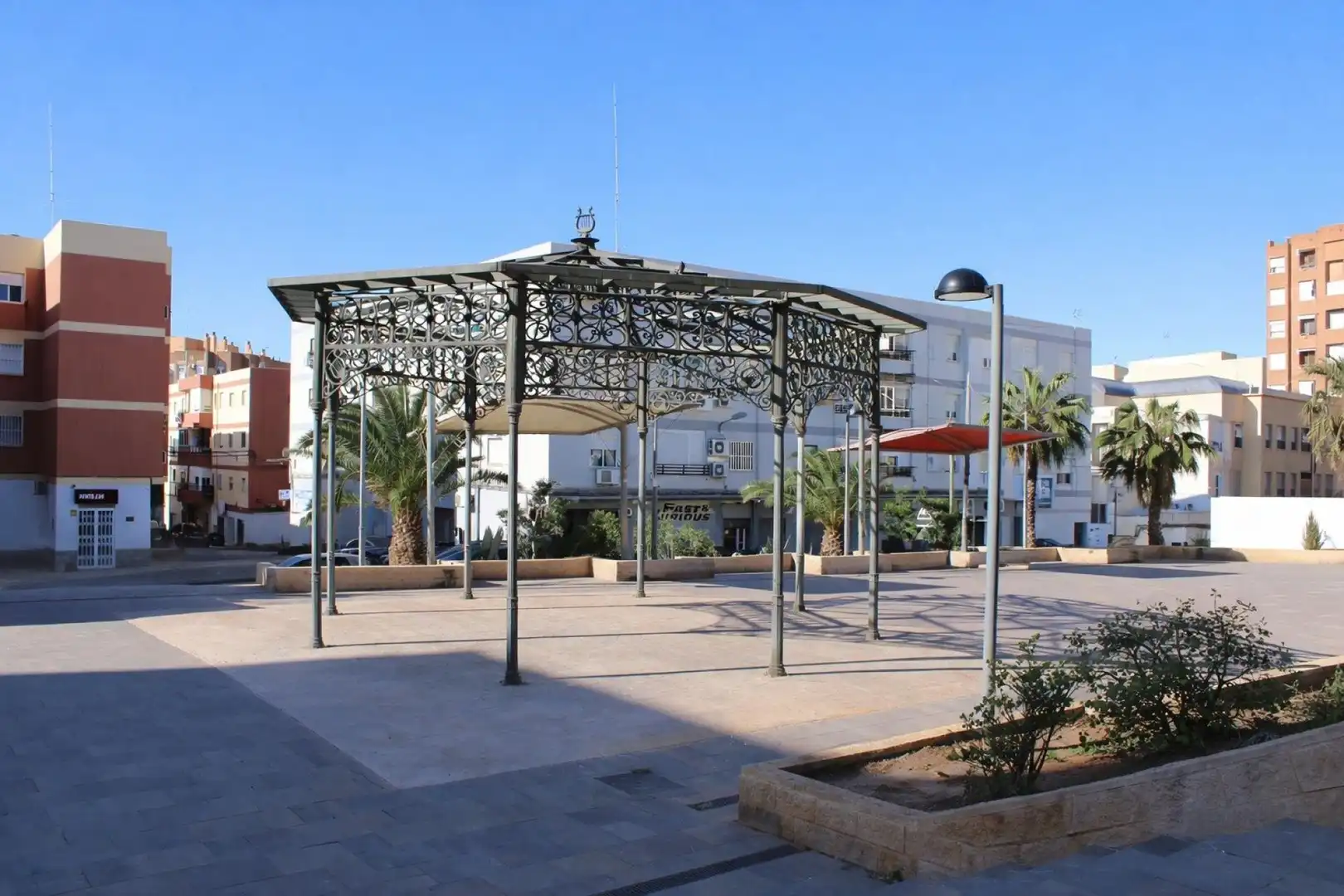 Vista exterior de Piso en venta en Almería