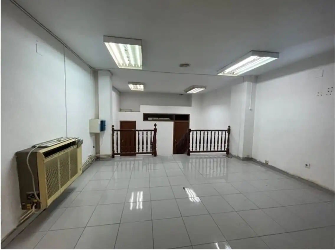 Local comercial en venda a Av Francesc Marimón, imagen 8