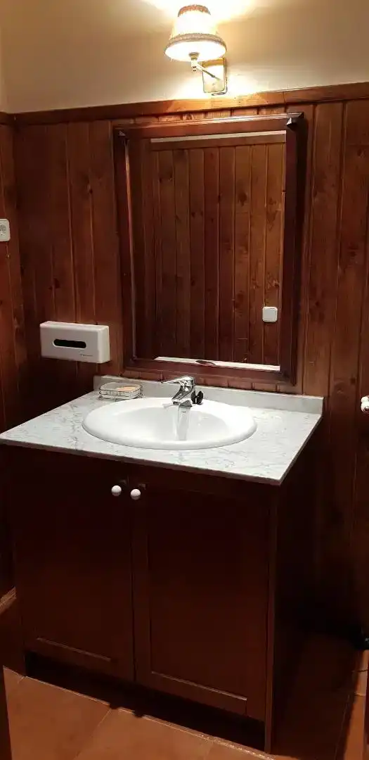 Bany de Casa adosada en venda en Naut Aran amb Balcó