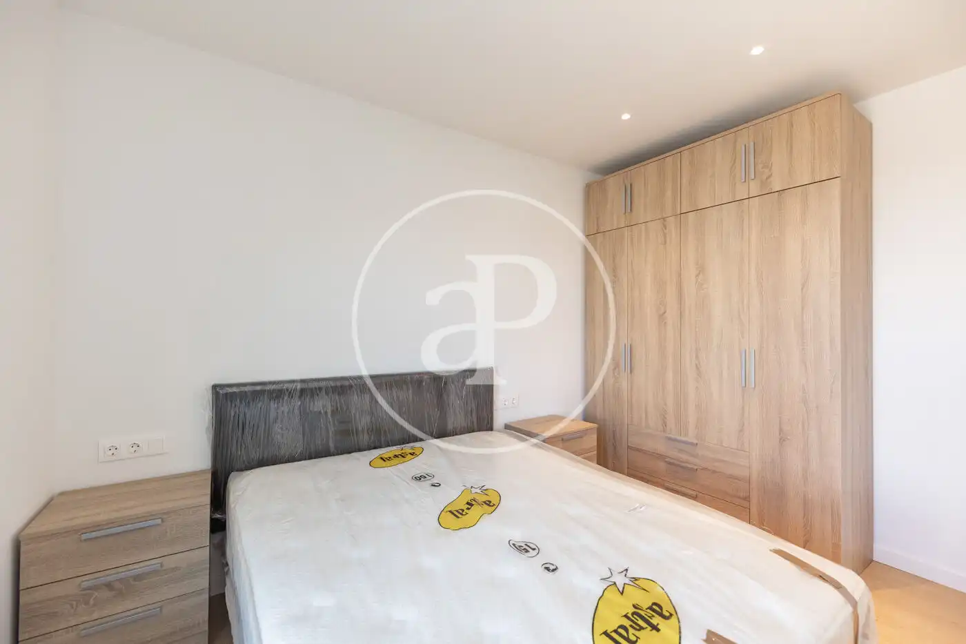 Dormitori de Pis de lloguer en Viladecans amb Aire condicionat, Calefacció i Terrassa