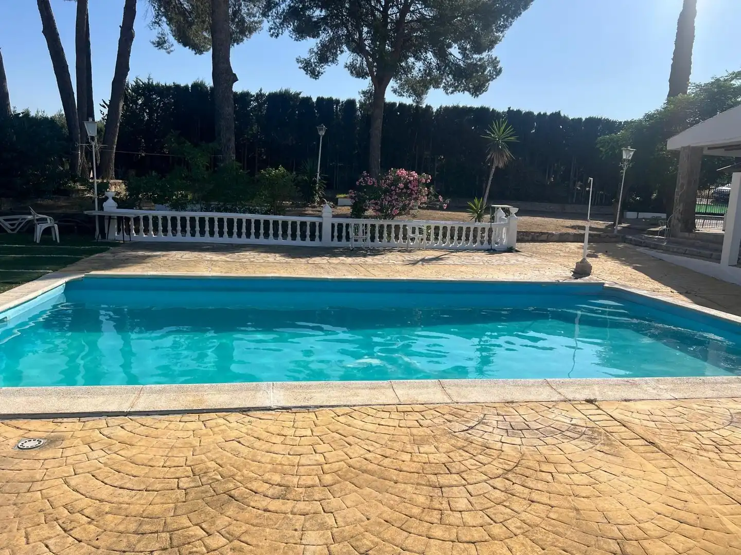 Piscina de Casa o chalet de alquiler en Baena con Aire acondicionado, Jardín privado y Terraza