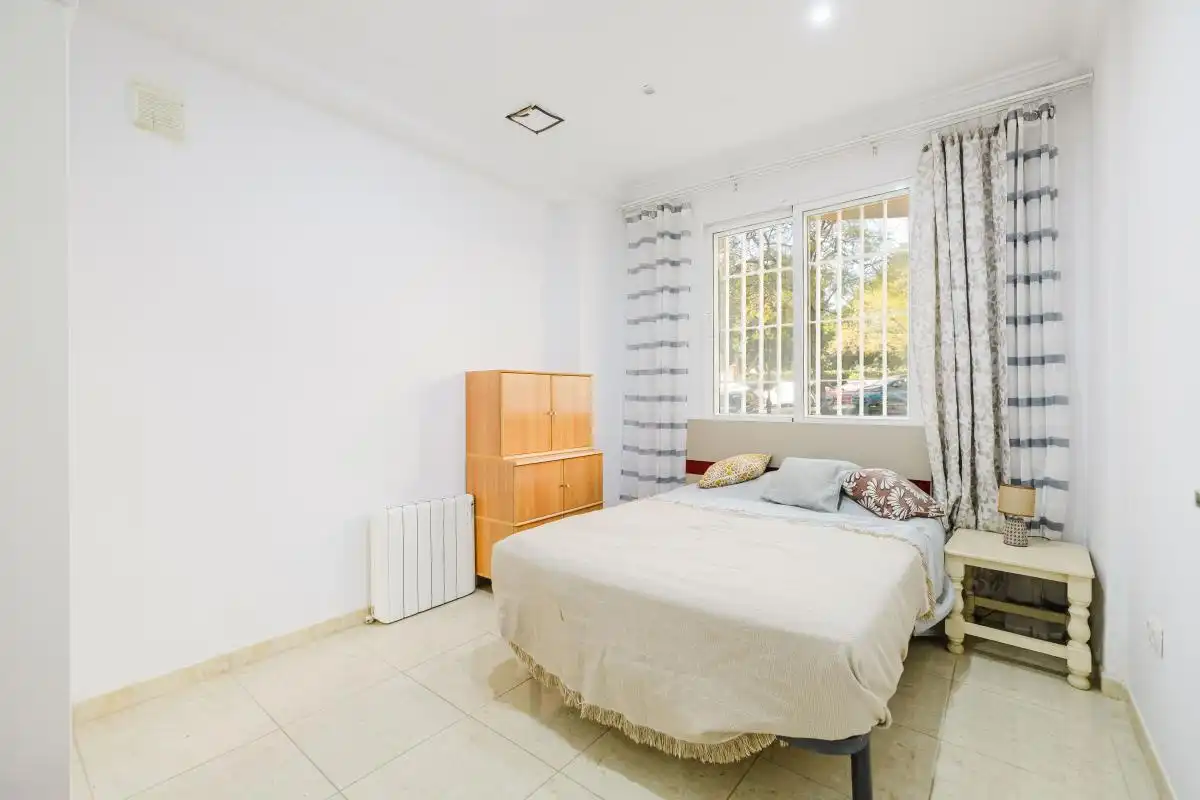 Habitación de Planta baja en venta en Benalmádena con Calefacción y Piscina