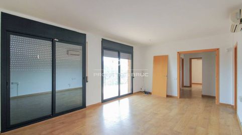 Foto 2 de Casa o chalet en venta en Corbera de Llobregat, Barcelona