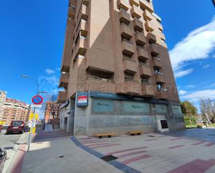 Vista exterior de Local de lloguer en  Logroño amb Aire condicionat i Terrassa