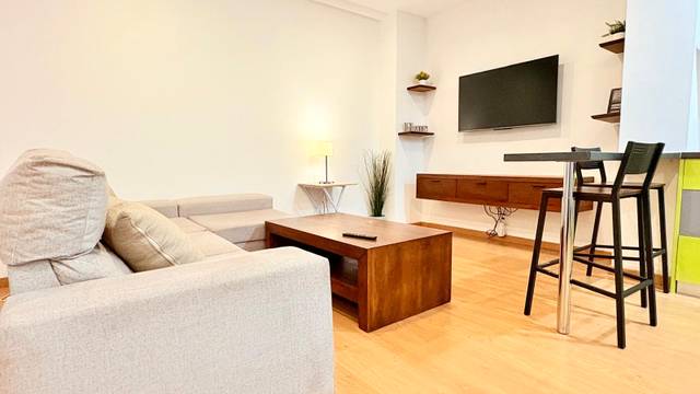 Apartamento en Alquiler en Plaza San Lorenzo, 6 en San Vicente