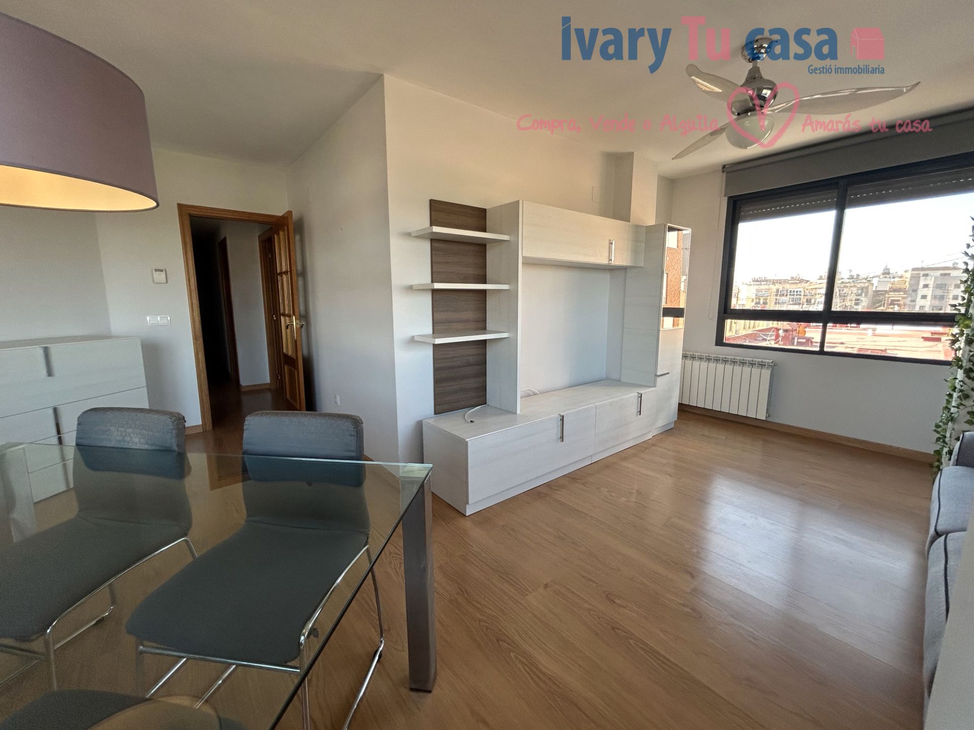 Living room of Flat for sale in Castellón de la Plana / Castelló de la Plana  with Heating, Parquet flooring and Storage room