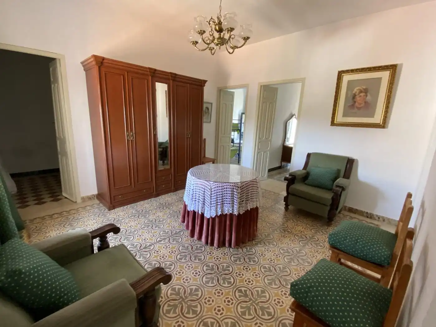 Sala d'estar de Casa o xalet en venda en El Pedroso amb Terrassa, Traster i Balcó