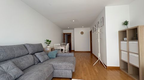 Foto 3 de Piso de alquiler en Rúa Garda, Alto del Castaño, Narón