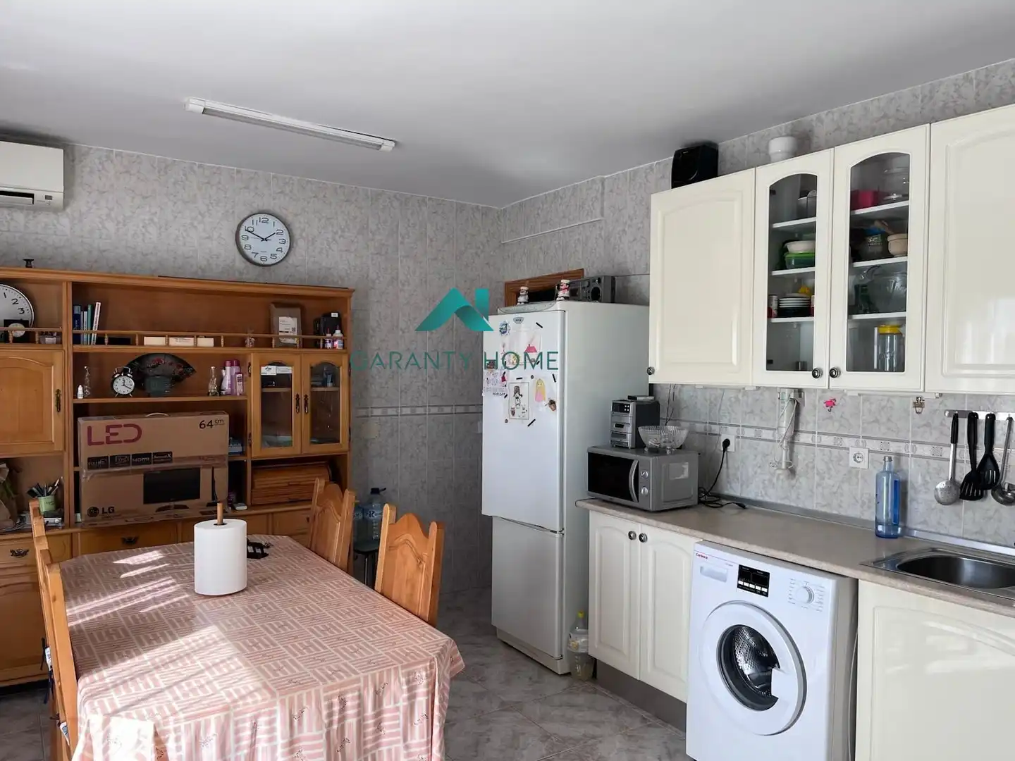 Kitchen of Flat for sale in Madrigalejo  with Air Conditioner, Heating and Terrace