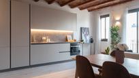 Cuina de Pis en venda en  Barcelona Capital amb Parquet, Terrassa i Traster